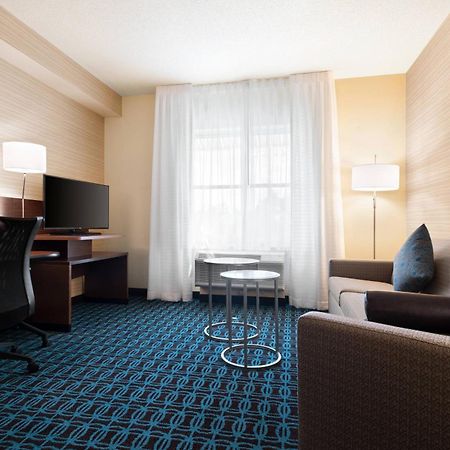Fairfield Inn & Suites By Marriott Charlottesville Downtown/University Area Экстерьер фото