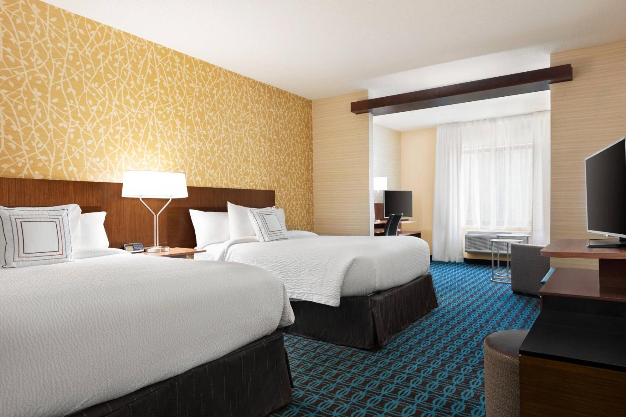 Fairfield Inn & Suites By Marriott Charlottesville Downtown/University Area Экстерьер фото